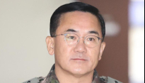 여인형 