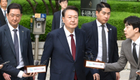 국민의힘 안팎, 윤석열 전 대통령 '자진 탈당' 압박 고조