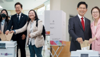 대선 사전투표 첫날…이재명은 청년과, 김문수는 딸과 한 표