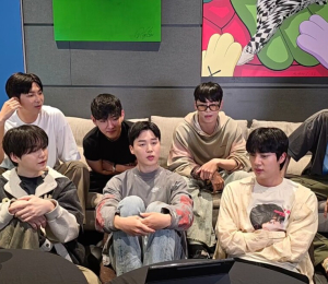 방탄소년단, 내년 봄 완전체 컴백…새 앨범 발매 후 4년만의 월드투어 예고