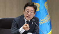 이 대통령 “가짜뉴스 유튜버 차단”…징벌적 손해배상 검토 지시