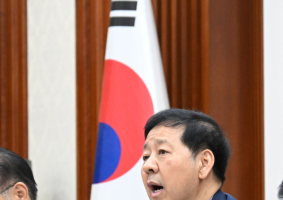 구윤철 
