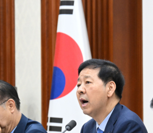 구윤철 