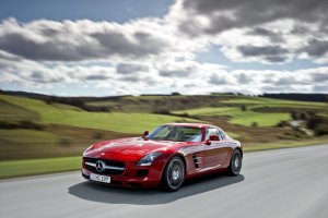 새로운 걸윙 슈퍼 스포츠카 The new SLS AMG 출시