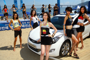 2010슈퍼모델들과 함께 한 아반떼 영비치 패션쇼