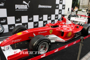 강렬한 레드유혹 'F1 페라리 머신'