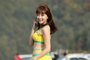 '레이싱모델 김나현' 매끈한 뒷태