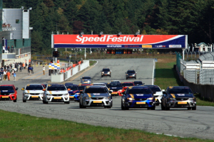 F1 경기장에서 클릭과 포르테쿱의 진검승부를 가린다.