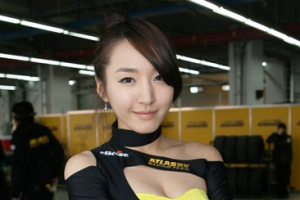 귀엽거나 깜찍하거나, 레이싱모델 '정민경'