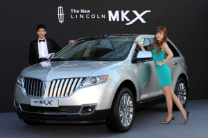 터치 아이콘, 2011년 뉴 링컨MKX 출시