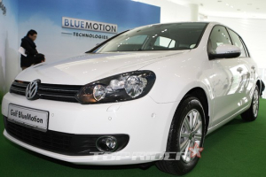 골프 1.6 TDI 블루모션 경쟁자는 골프 2.0 TDI?