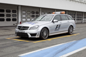 F1 구급차, 슈퍼카 못지않네