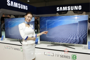 [월드IT쇼] 삼성전자 75형 3D TV, 갤럭시 S2 전시