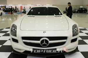 [포토] 수퍼카에도 레트로 물결, 벤츠 ‘SLS AMG’