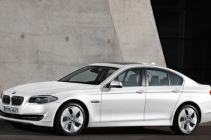 BMW 528i도 2.0리터로 바뀐다…실키식스 사라지나