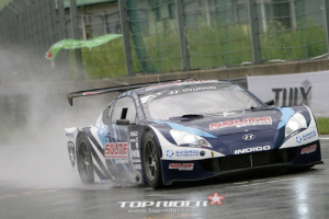최고시속 320km/h GT머신의 강력한 퍼포먼스