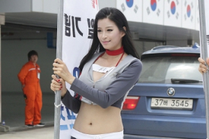 [포토] 늘씬한 몸매 뽐내는 F1그리드걸 은채원