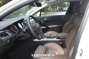 [포토] 푸조 508GT, 우수한 소재와 섬세한 마감이 돋보이는 실내
