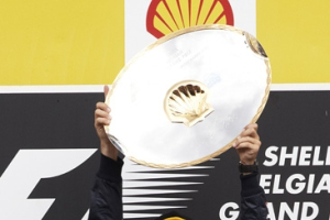 F1 베텔, 되살아난 '우승본능'…시즌 7번째 우승