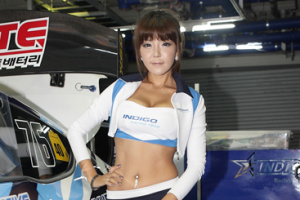 [포토] 건강미 넘치는 레이싱모델 황리아