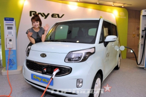 기아차 레이EV 출시…“1회 충전으로139km까지 거뜬”
