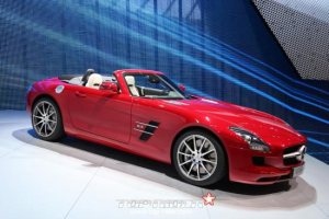 SLS AMG 로드스터 주행 영상…