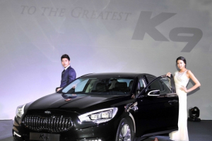 기아차, K9 출시…“BMW·벤츠에 강펀치 날린다”