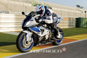 BMW모토라드, 초고성능 바이크 HP4 출시