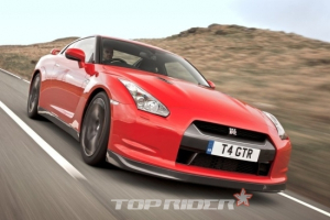 [오늘의 슈퍼카] (4) 닛산 GT-R…유럽 슈퍼카 킬러