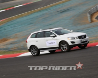 [카테스트] 여성에게 '강추'하는 SUV, 볼보 XC60 D5