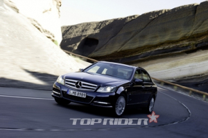 The New C 220 CDI 4MATIC Edition C 출시