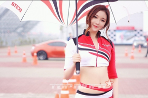 [그녀가 궁금하다] 금호타이어 엑스타레이싱팀의 신인 레이싱모델 문가경