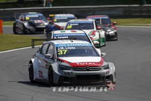 시트로엥, WTCC 오스트리아 대회 1, 2 라운드 우승