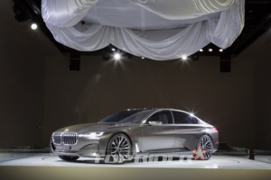 컨셉카 BMW 비전 퓨처 럭셔리, VIP 고객 대상으로  최초 공개