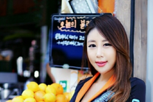 [포토] 대구스트리트 모터쇼에서 만난 윤한비