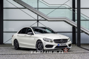 The New Mercedes-Benz C 450 AMG 4MATIC 출시