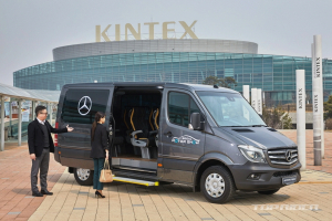 벤츠, 서울모터쇼 이용객에게 '스프린터' 셔틀 제공