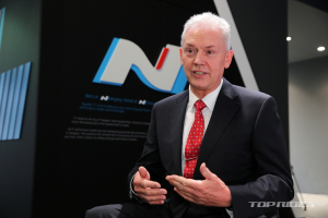 알버트 비어만이 벤츠와 BMW를 비난했다..왜?