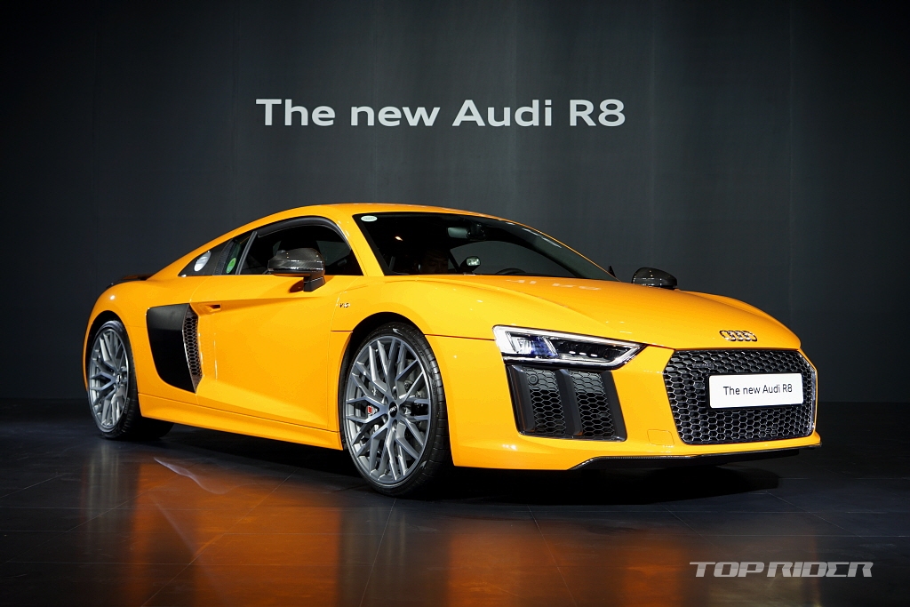 아우디, R8 V10 플러스 출시..2억4900만원