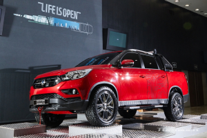 오픈형 SUV 렉스턴 스포츠, 2열 공간은 어떤가?