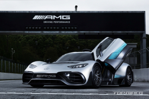 고성능차 놀이터, 세계 최초 'AMG 스피드웨이' 오픈