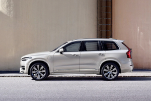 볼보 XC90 부분변경 공개, 오는 5월 출고 개시