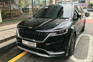 신형 카니발(KA4) 실차는 이런 모습, 로보캅?
