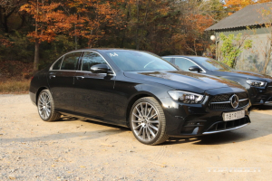 [시승기] 벤츠 더 뉴 E350, 증강현실 기능 제네시스보다 좋다