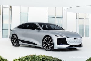 아우디 A6 e-트론 공개, 700km가는 프리미엄 전기차