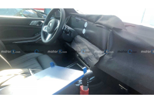 BMW X7 부분변경 실내 첫 포착, 커브드 디스플레이가 대세