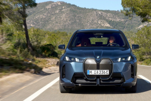 BMW 신형 iX 사전계약 개시, 가격은 1억2500~1억8000만원