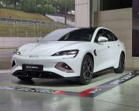 [시승기] BYD 씰 AWD, 가성비 모델3..퍼포먼스는 앞선다